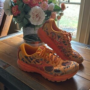 Brooks Ghost 13 ~ Happy Thanksgiving